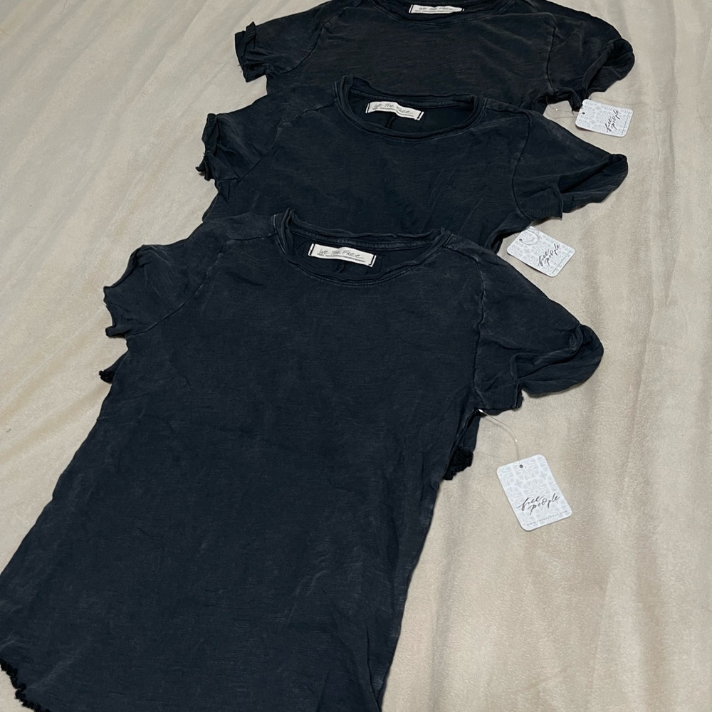 3 Piece Bundle Free People Be My Baby Tees Small NWT - Picture 2 of 8